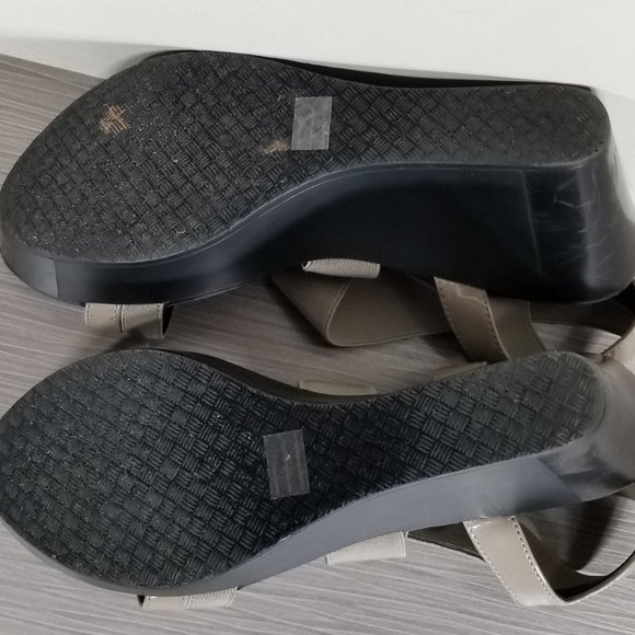 Charles David 'Feature' Wedge Sandal, Taupe, Womens Size 9.5 - Picture 10 of 12